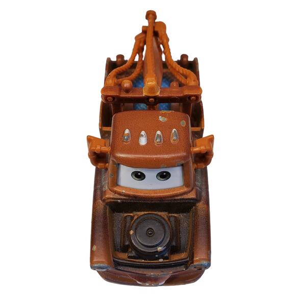 Cars 2 Race Team Mater Tow Truck Die-Cast 3" Action Figure Vehicle Disney Pixar - Picture 3 of 9